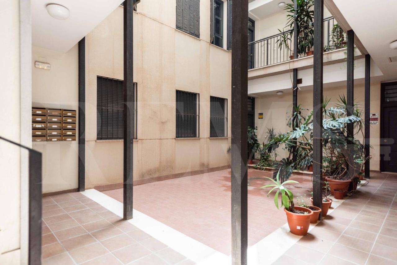Inviting Apartment In The Heart Of Malaga By Rems Exterior foto